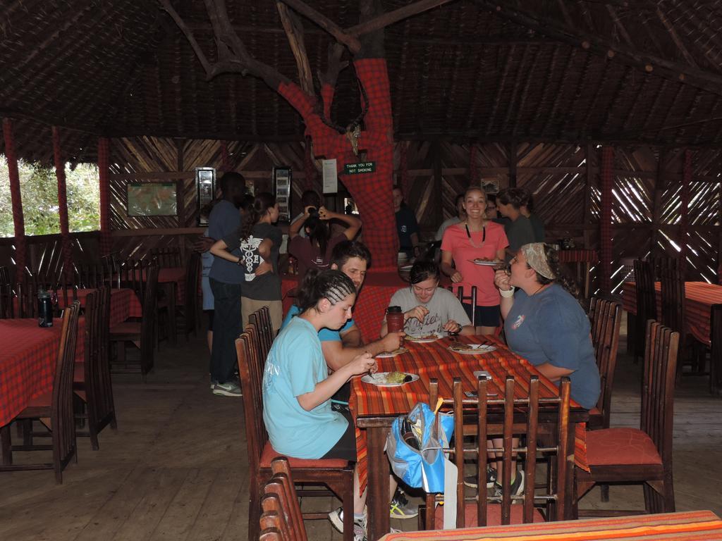 Enchoro Wildlife Camp Hotel Ololaimutiek Buitenkant foto