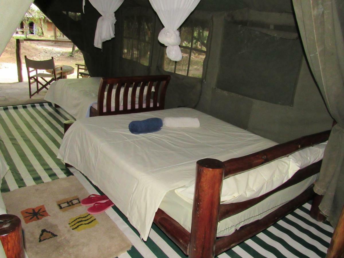 Enchoro Wildlife Camp Hotel Ololaimutiek Buitenkant foto